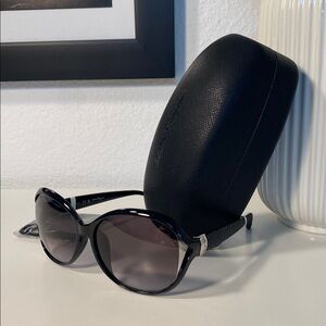NWT Salvatore Ferragamo 61mm Round Sunglasses In Black